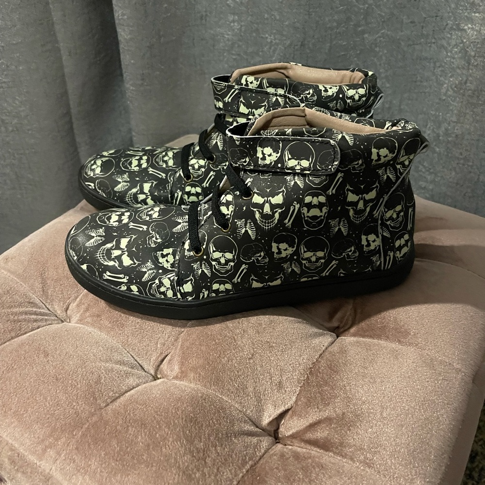 A Bear Co Glow In The Dark Shoes
